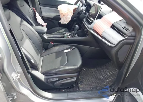 2023 Jeep Compass Latitude Lux Fwd z USA, uszkodzony, nr VIN 3C4NJDFN4PT558945